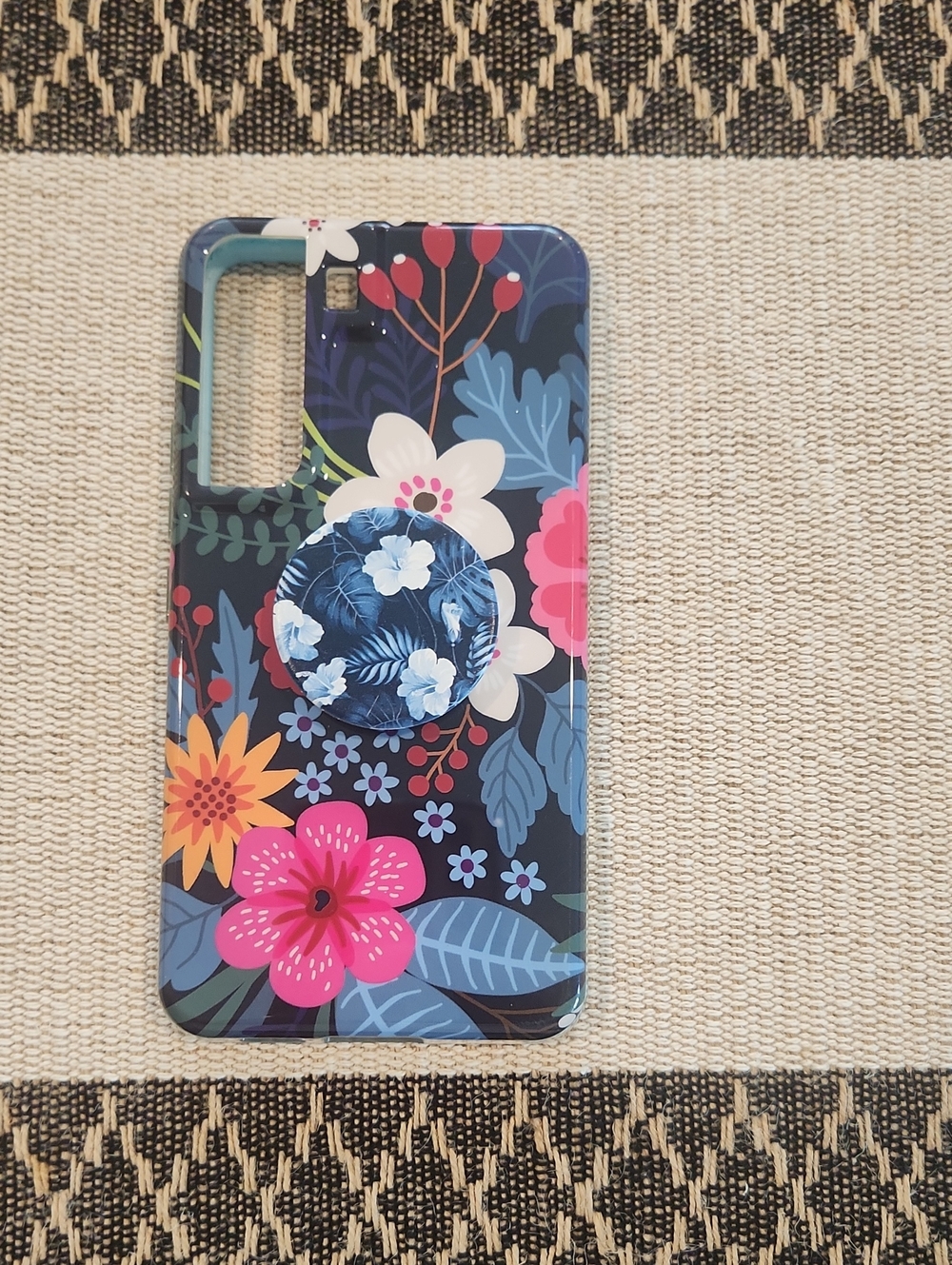 Samsung Galaxy S22 Floral Pattern Phone Case with Pop Socket - Blue & Pink